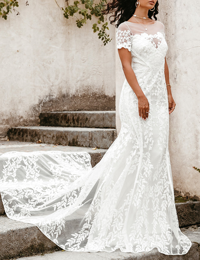 Everly - US 8 HALO by Lovely Bride Cincinnati Everly - US 8 HALO by Lovely Bride Cincinnati