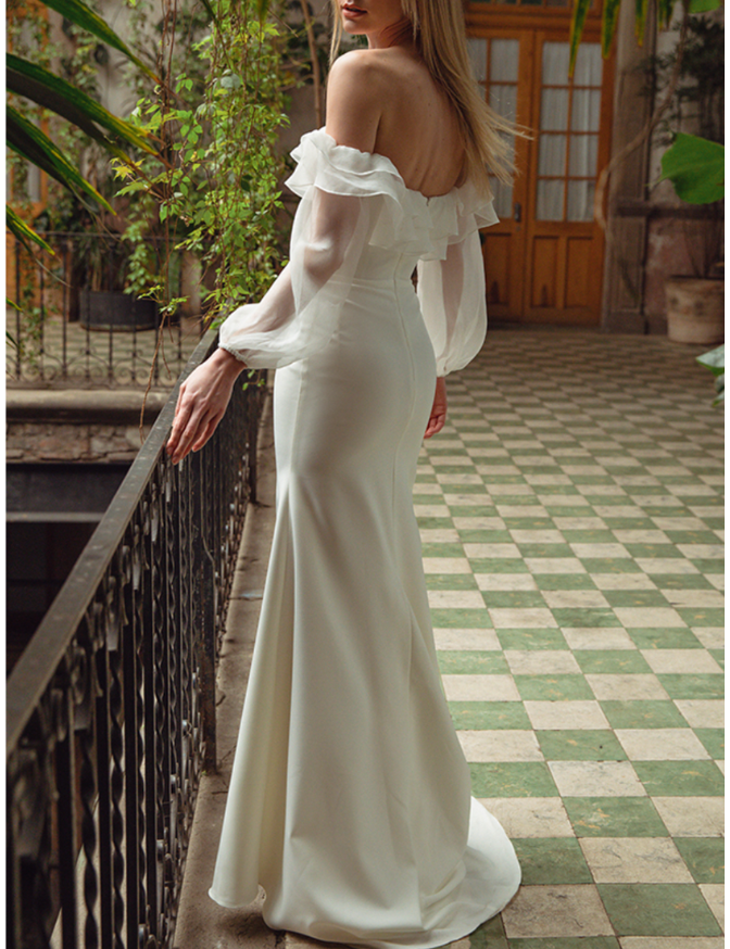 Daffodil - US 12 HALO by Lovely Bride Cincinnati Daffodil - US 12 HALO by Lovely Bride Cincinnati